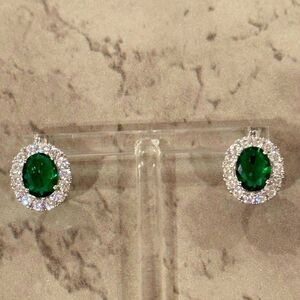 Women White Gold Color Clip/Green Crystal Oval Emerald earrings